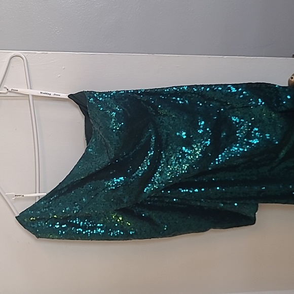 Formal Sequence Green Gown - Picture 2 of 10